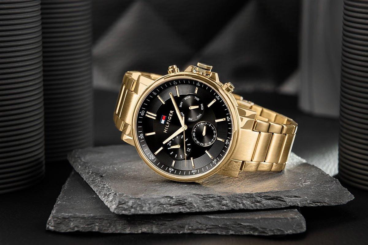 Tommy Hilfiger Kyle 1791632 Men’s Chronograph Watch Stainless Steel Silver with Original Box.